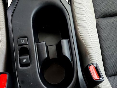 Certified 2024 Toyota Corolla LE image 32