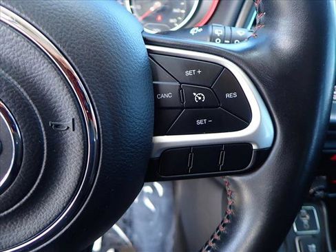 Used 2018 Jeep Compass Trailhawk image 14