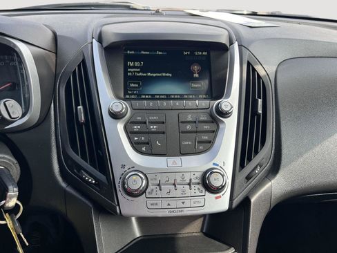 Used 2016 Chevrolet Equinox LTZ w/ Enhanced Convenience Package image 30