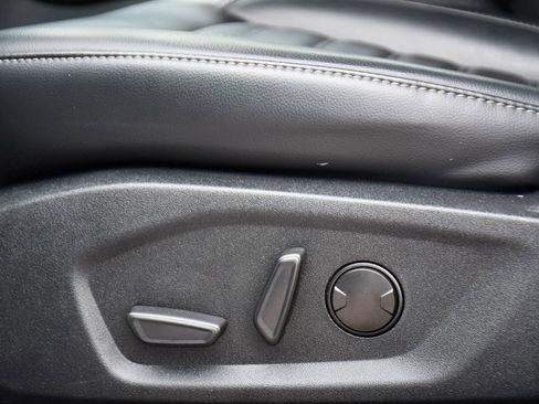 Used 2024 Ford Edge SEL w/ Convenience Package image 25