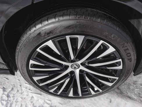 Used 2023 Lexus RZ 450e Premium image 8