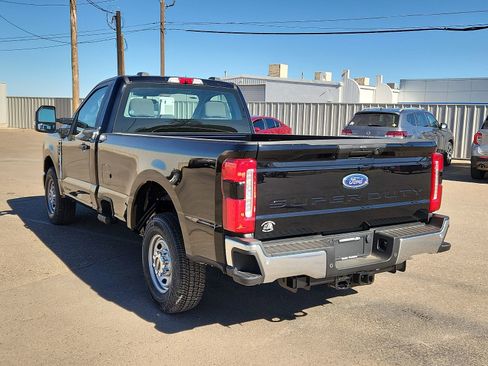 New 2025 Ford F250 XL w/ 360-Degree Camera Package RWD image 3