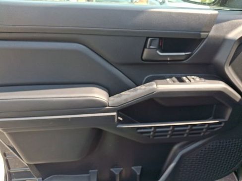 New 2026 Toyota Tacoma SR AWD/4WD image 10