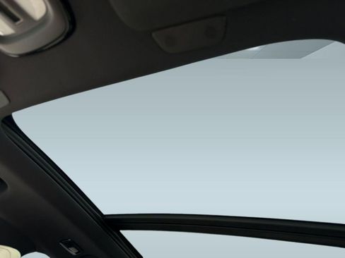 New 2026 Volvo XC90 B5 Plus w/ Protection Package image 15