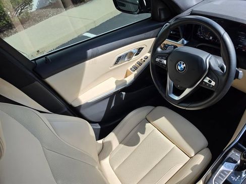 Used 2022 BMW 330i xDrive Sedan w/ Driving Assistance Package AWD/4WD image 36