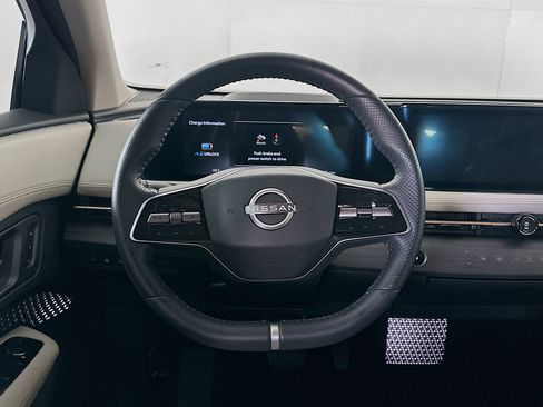 Used 2023 Nissan Ariya FWD image 18