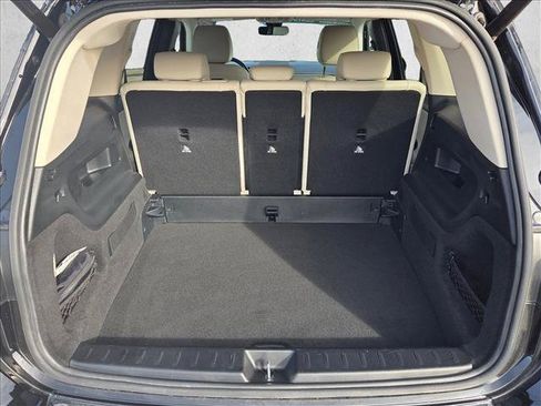 Used 2020 Mercedes-Benz GLB 250 image 6