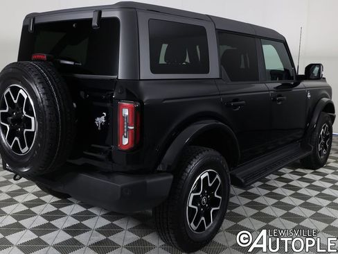 Used 2025 Ford Bronco Outer Banks image 5