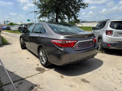 Used 2016 Toyota Camry SE FWD image 8