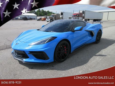 Used 2024 Chevrolet Corvette Stingray Premium Conv w/ Z51 Performance Package RWD image 1