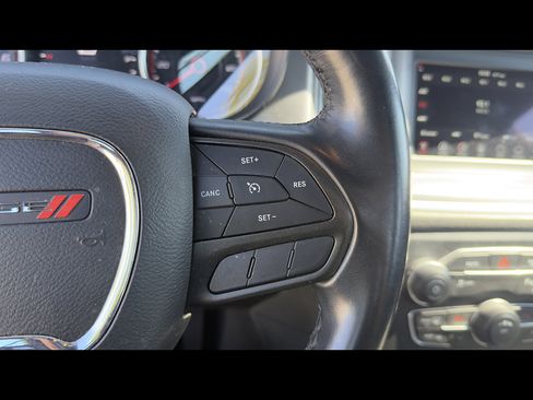 Used 2022 Dodge Charger SXT RWD image 9
