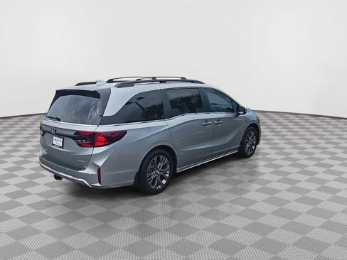 Certified 2026 Honda Odyssey Touring image 8