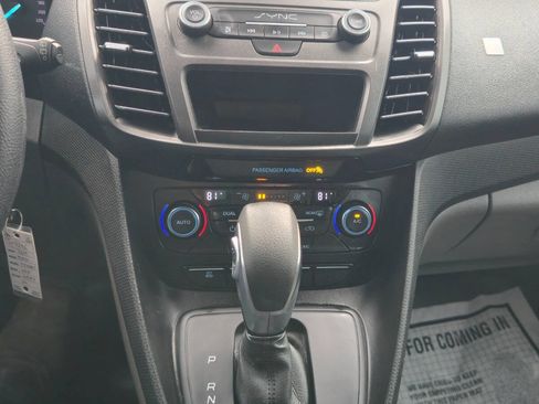 Used 2019 Ford Transit Connect XL image 13