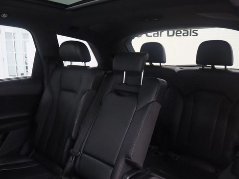 Used 2018 Audi Q7 3.0T Prestige w/ Prestige Package AWD/4WD image 19