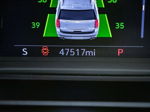 Used 2021 Chevrolet Tahoe High Country image 18