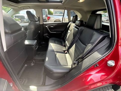 Used 2022 Toyota RAV4 Limited AWD/4WD image 22