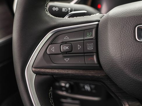 New 2025 Jeep Grand Cherokee L Limited w/ Black Appearance Package image 21