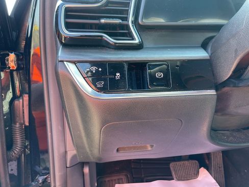 Used 2023 Kia Sportage X-Line w/ X-Line Premium Package image 18