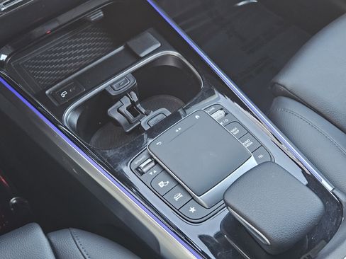 Certified 2022 Mercedes-Benz GLB 250 image 19