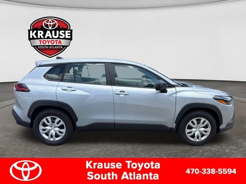 Used 2026 Toyota Corolla Cross L FWD image 4