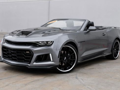 Used 2019 Chevrolet Camaro SS image 11