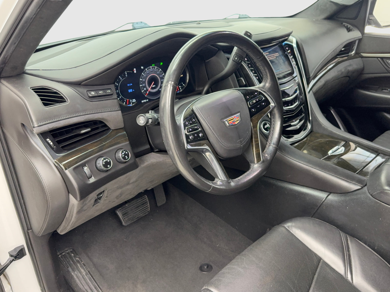Used 2016 Cadillac Escalade Platinum AWD/4WD image 15