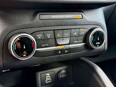 Certified 2025 Ford Escape Active AWD/4WD image 27