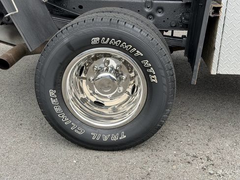 Used 2015 Ford F350 XL w/ Power Equipment Group image 21