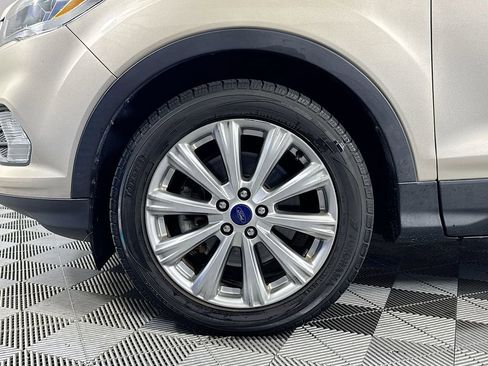 Used 2017 Ford Escape Titanium AWD/4WD image 31