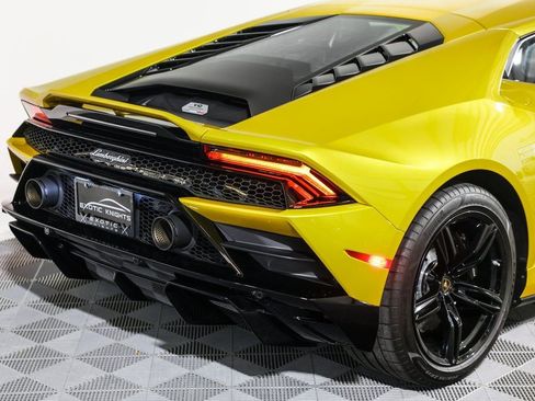 Used 2020 Lamborghini Huracan EVO image 7