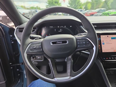New 2026 Jeep Grand Cherokee Limited AWD/4WD image 3