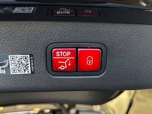 Certified 2025 Mercedes-Benz GLC 300 4MATIC image 36