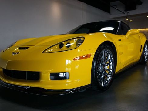 Used 2013 Chevrolet Corvette ZR1 w/ 3ZR Preferred Equipment Group RWD image 43