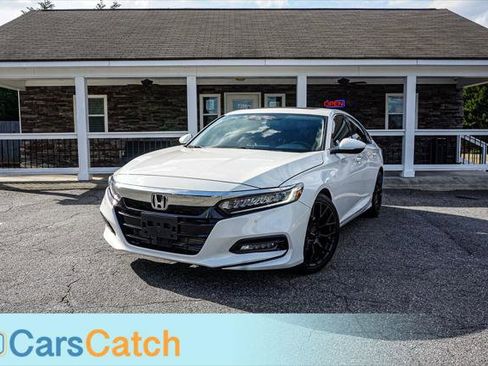 Used 2018 Honda Accord Touring image 1