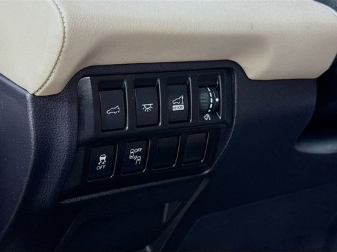 Used 2022 Subaru Ascent Touring AWD/4WD image 12