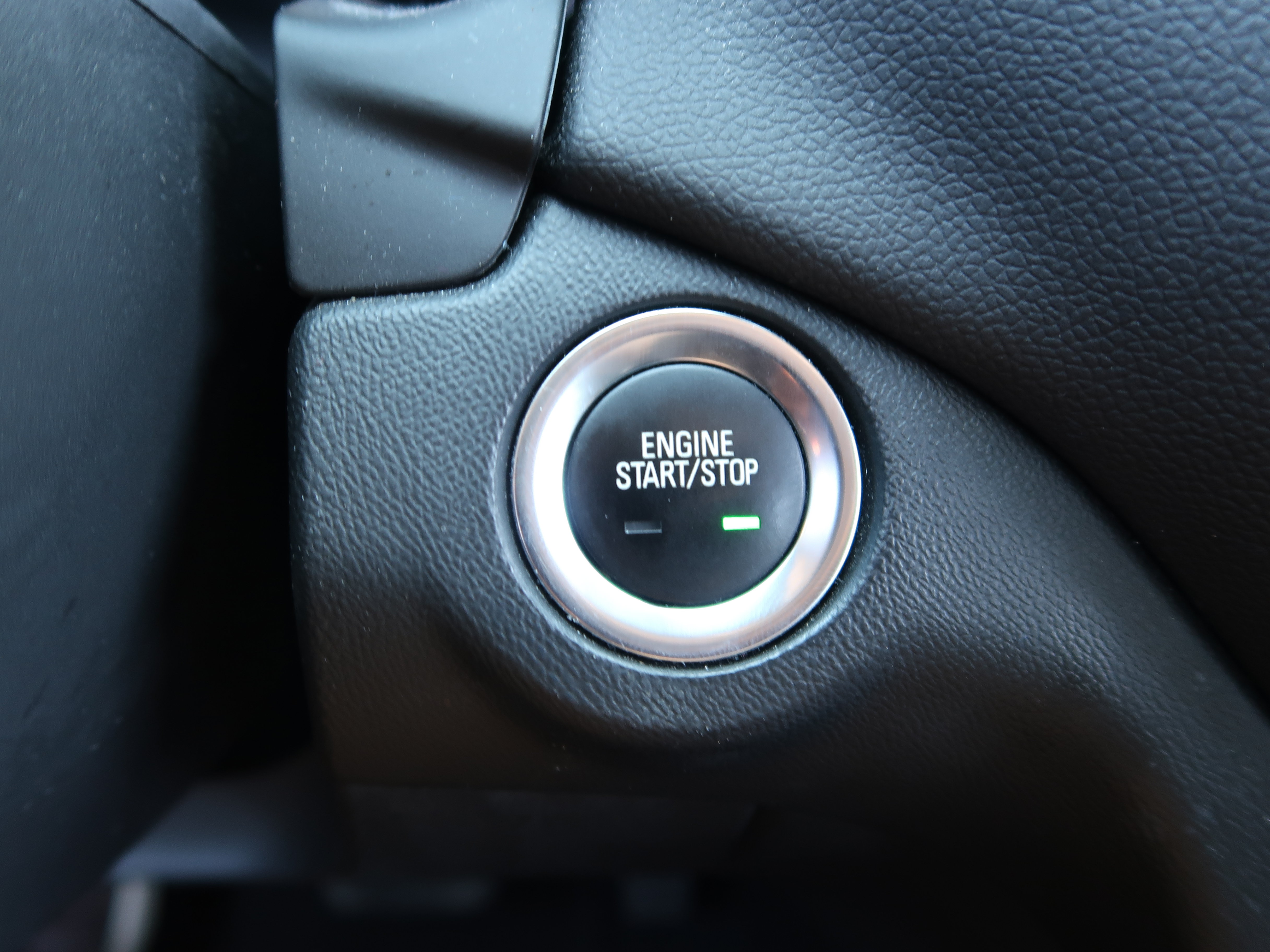 Used 2021 Chevrolet Equinox LT FWD image 17
