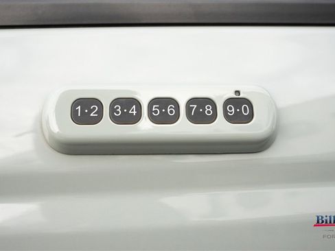 Used 2023 Ford Bronco Big Bend image 9