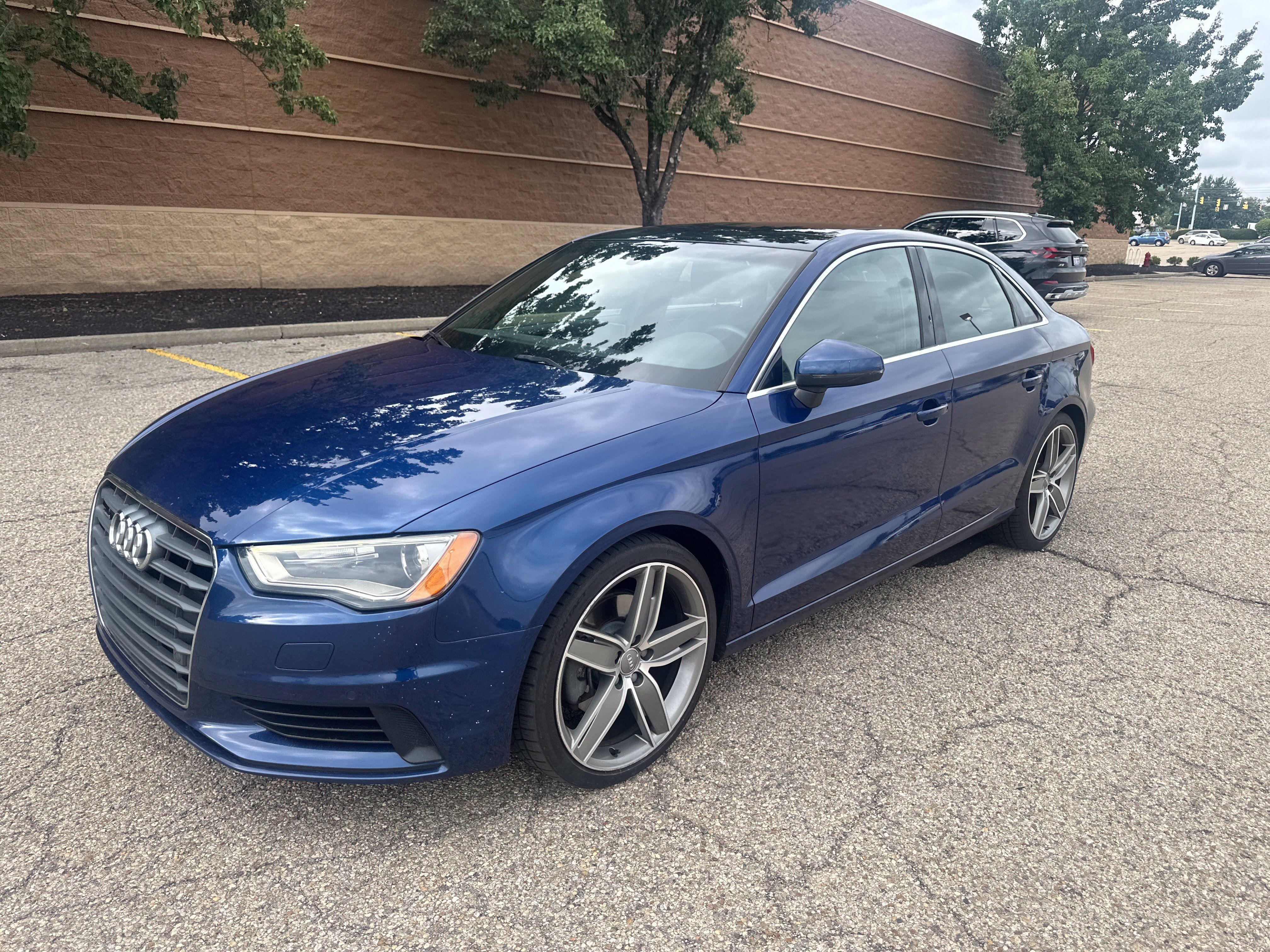 Used 2016 Audi A3 2.0T Premium Plus w/ Premium Plus Package AWD/4WD image 8