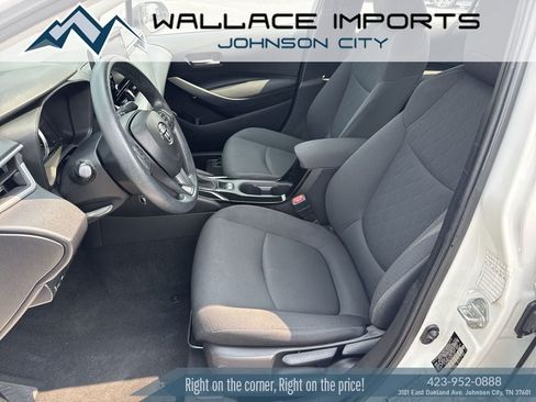 Used 2021 Toyota Corolla LE FWD image 13