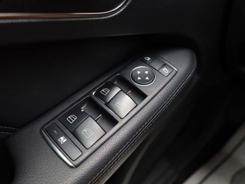 Used 2014 Mercedes-Benz E 350 Sedan w/ Premium 1 Package image 39