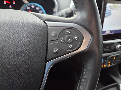 Used 2021 Chevrolet Traverse LT image 29