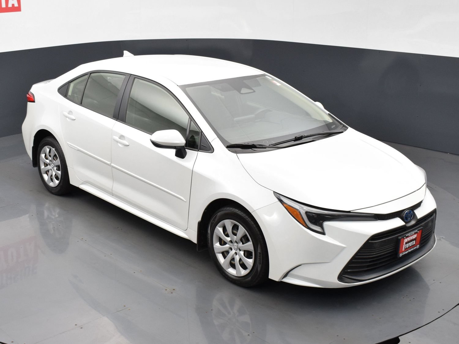 Used 2025 Toyota Corolla LE FWD image 32