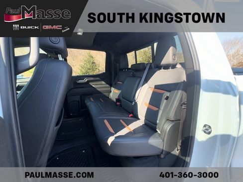 Used 2024 GMC Sierra 1500 AT4 w/ Technology Package image 8