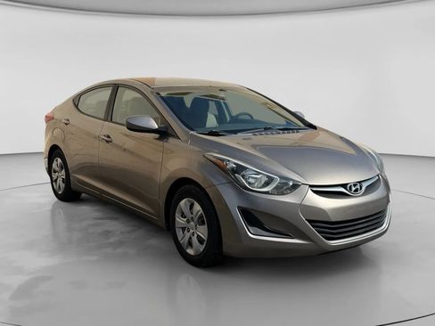 Used 2016 Hyundai Elantra SE FWD image 7