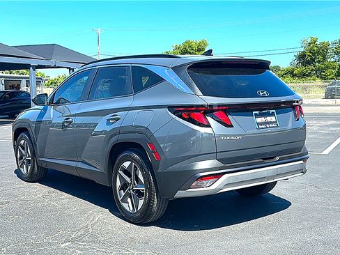 Used 2026 Hyundai Tucson SEL FWD image 6