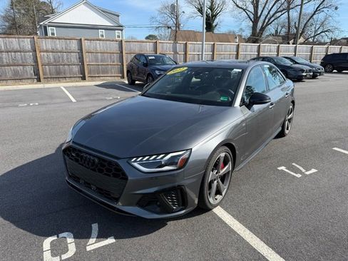 Used 2022 Audi A4 2.0T Premium Plus w/ Premium Plus Package image 3