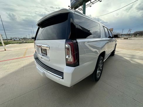 Used 2016 GMC Yukon XL Denali w/ Open Road Package image 5