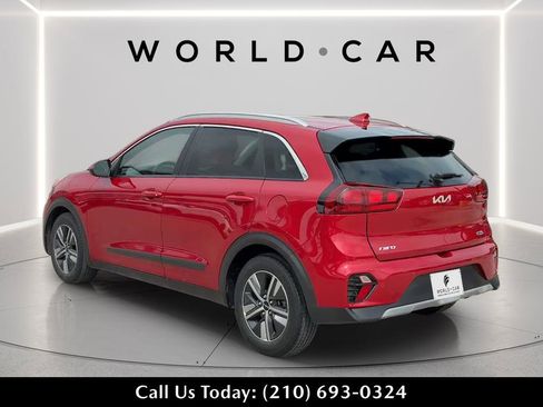 Used 2022 Kia Niro LXS FWD image 5