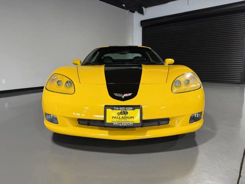 Used 2008 Chevrolet Corvette Coupe RWD image 2
