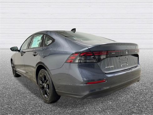 New 2025 Honda Accord SE image 3